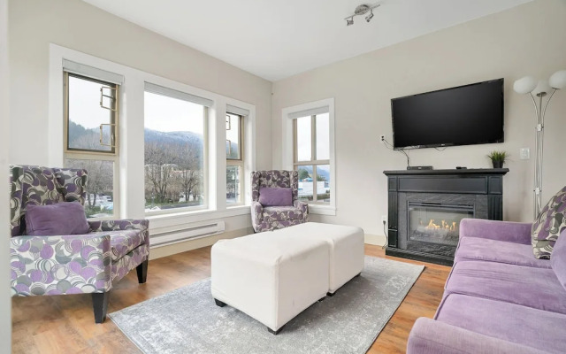 Embrace Serenity Luxe 2BR Suite