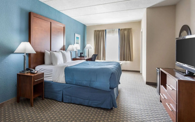Quality Inn & Suites Heritage Park