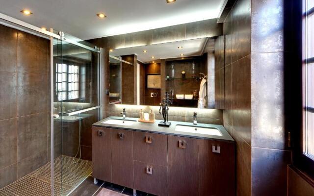 Casa Latino - Oceanfront - Luxury & Charming villa- Jacuzzi at Rooftop