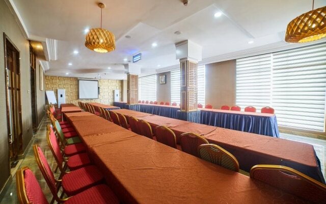 Corinthia Villa Hotel  Suites