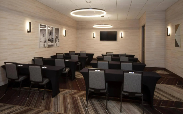 Homewood Suites by Hilton Los Angeles International Airport