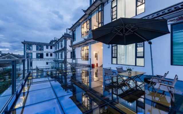 Floral Hotel·  Dali Chaoguang Hotel