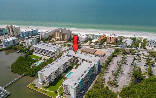 Golden Shores 210
