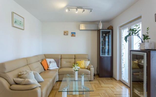 Apartment Tomazin