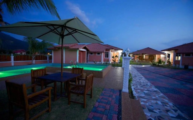 Pak Raja Villas