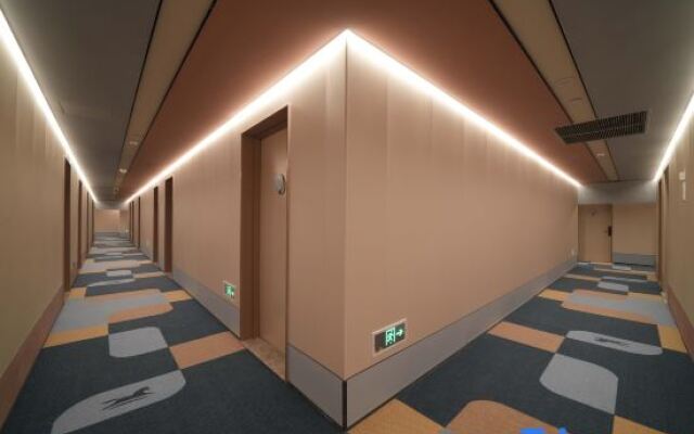 Hanting Hotel (Ningbo Yinzhou Wanda)