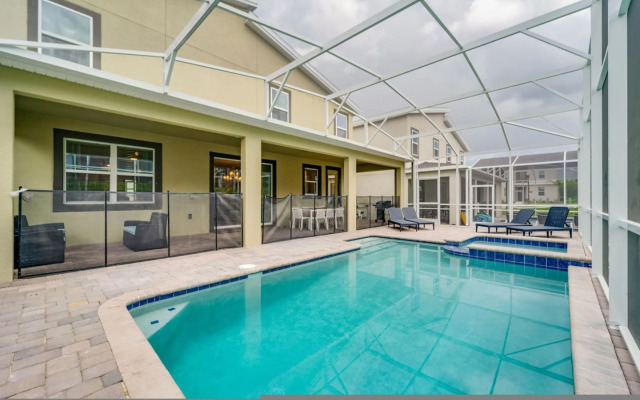 9 Bedroom Family Friendly Retreat -Champions Gate, Davenport