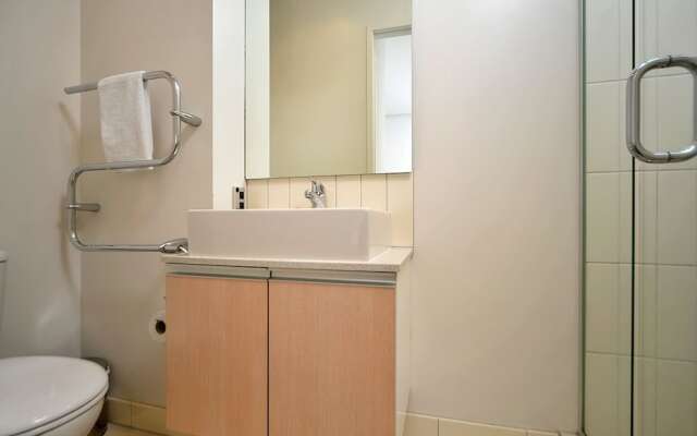 QV Modern Viaduct Apartment - 331