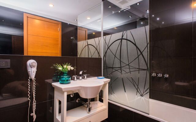 Soho Luxury Suites