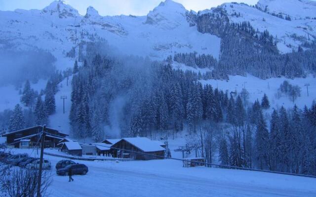 Appartement La Clusaz, 3 pièces, 6 personnes - FR-1-437-1