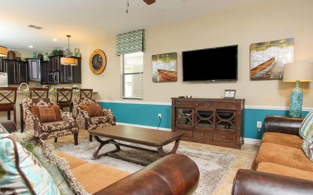 1405 Thunderbird Road