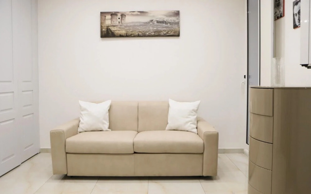 Cozy Apartment in Piazza Cavour by Wonderful Italy