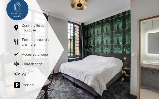 Hôtel Autonome Une Chambre en Ville