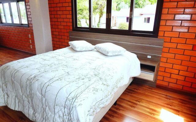 Apartamento Luxurias da Serra 01