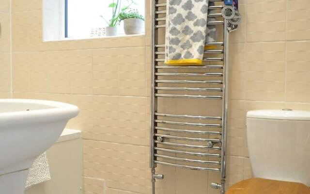2 Bedroom Flat With Garden in New Cross