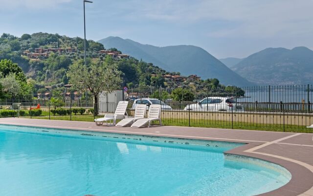 Lovely Apartment in Sulzano With Swimming Pool