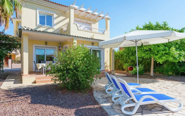 Modern Villa in Murcia With Swimming Pool