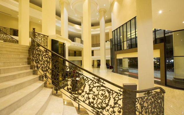 Grand Palazzo Hotel