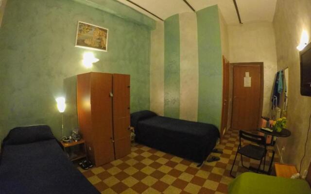 Român Holidays Hostel