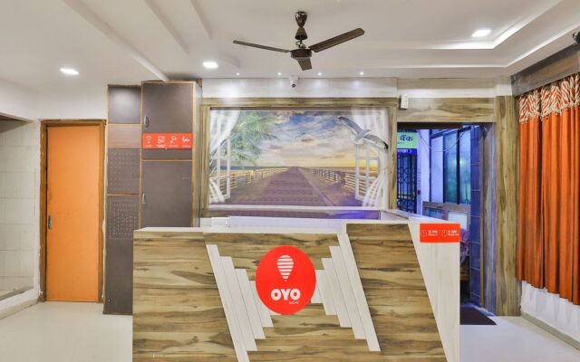 OYO 13141 Aniket Inn