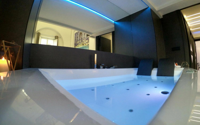 LUX- Spanish Steps 60A Luxury Suite Apartment