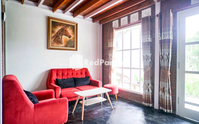 Omah Alif RedPartner