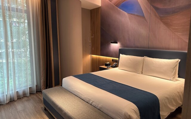Shenzhen Naive S Hotel (Xili Metro Station Store)