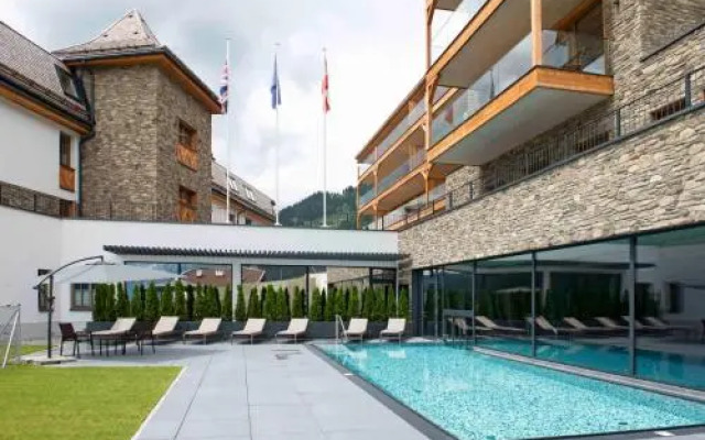 Mountain Spa Residences