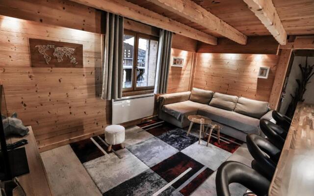 Le Grenier 1821 - Mini chalet - Centre village - AravisTour