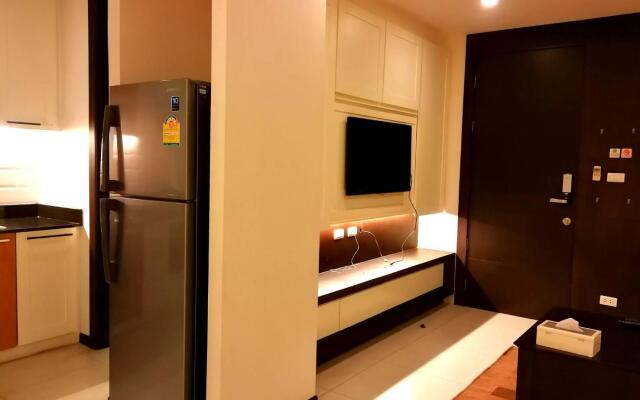 Alisha Court Hotel & Residence