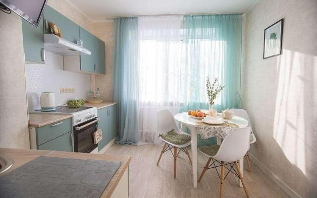 Apartments on Podvoysky street 15