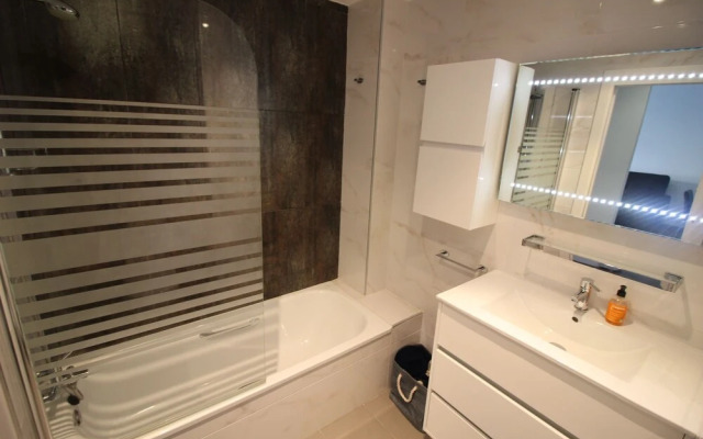 Penthouse Oasis Beach Phase 1 Sunny Home