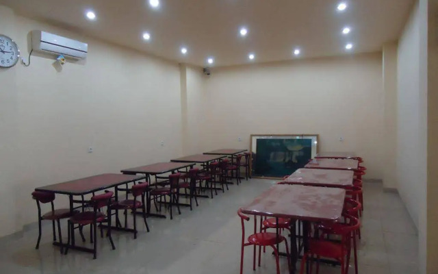 Hotel Makmur