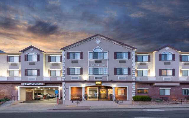 Super 8 by Wyndham San Bruno /SF Intl Arpt West