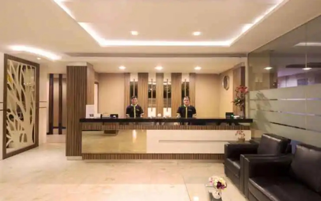 Hotel Sukajadi by Holie