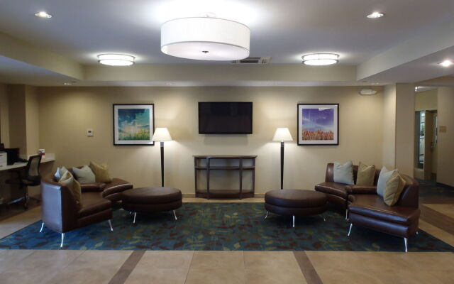 Candlewood Suites College Station