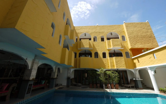 Riad Hua Hin Hotel