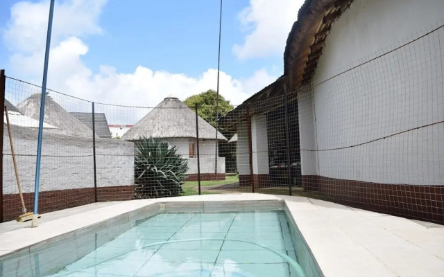 Sheris Lodge and Backpackers