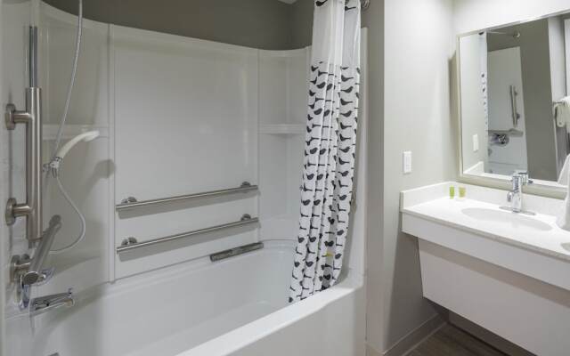 Uptown Suites Extended Stay Miami FL – Homestead