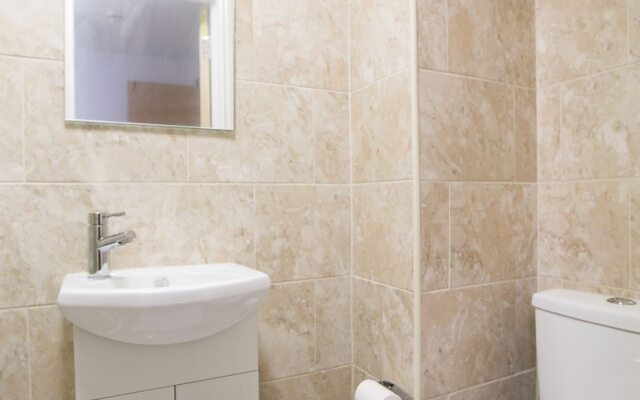 Belvilla Ilford Hill Hotel London