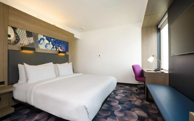Aloft Austin Airport