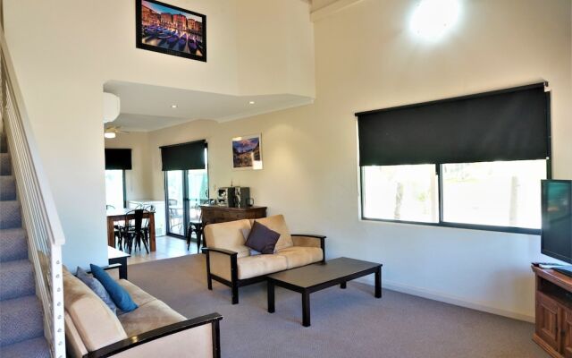 Ningaloo Breeze Villa 9
