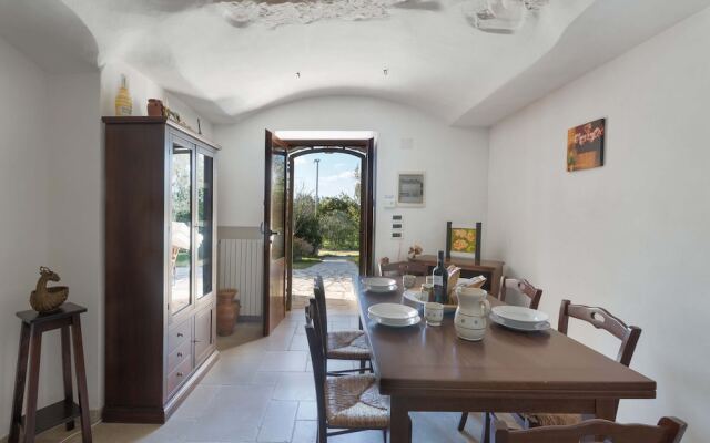 3279 Trullo Due Coni by Barbarhouse