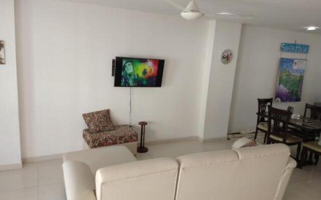 Alcobas a 4 calles de la Playa