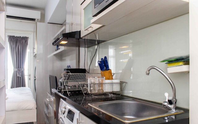 Nice And Cozy Studio Apartment At Springlake Summarecon Bekasi