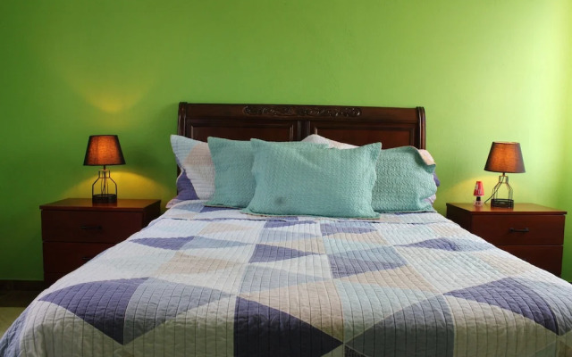 Villa GuavaBerry 5BR 6Bds 12Pax HugePool