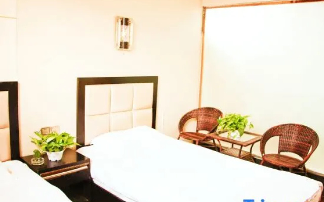 Xia Shun 8 Fashion Express Hotel