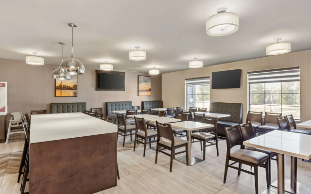 Best Western Plus Executive Inn