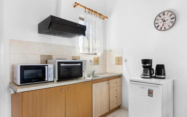 Sun Beach Apartment in Chania 15