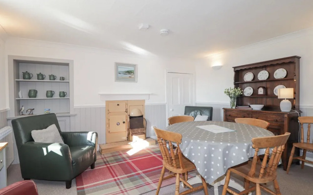 Fuchsia Cottage